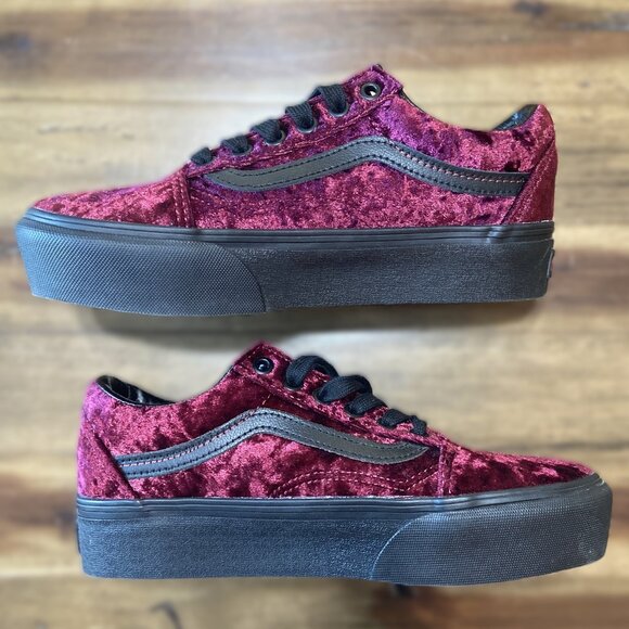 VANS | Old Skool Low Velvet Skate Sneakers | SZ 6.5 - Picture 1 of 4